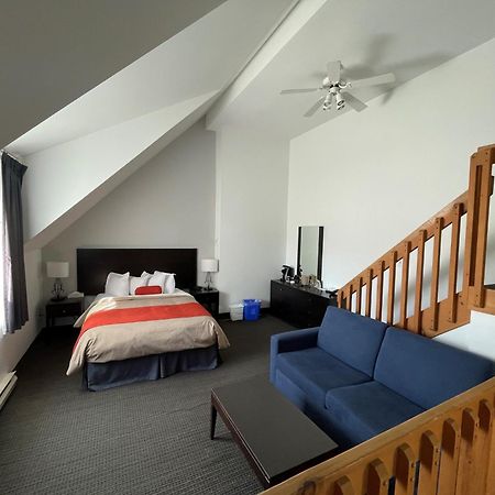 Hotel Vacances Tremblant Mont-Tremblant Exterior foto
