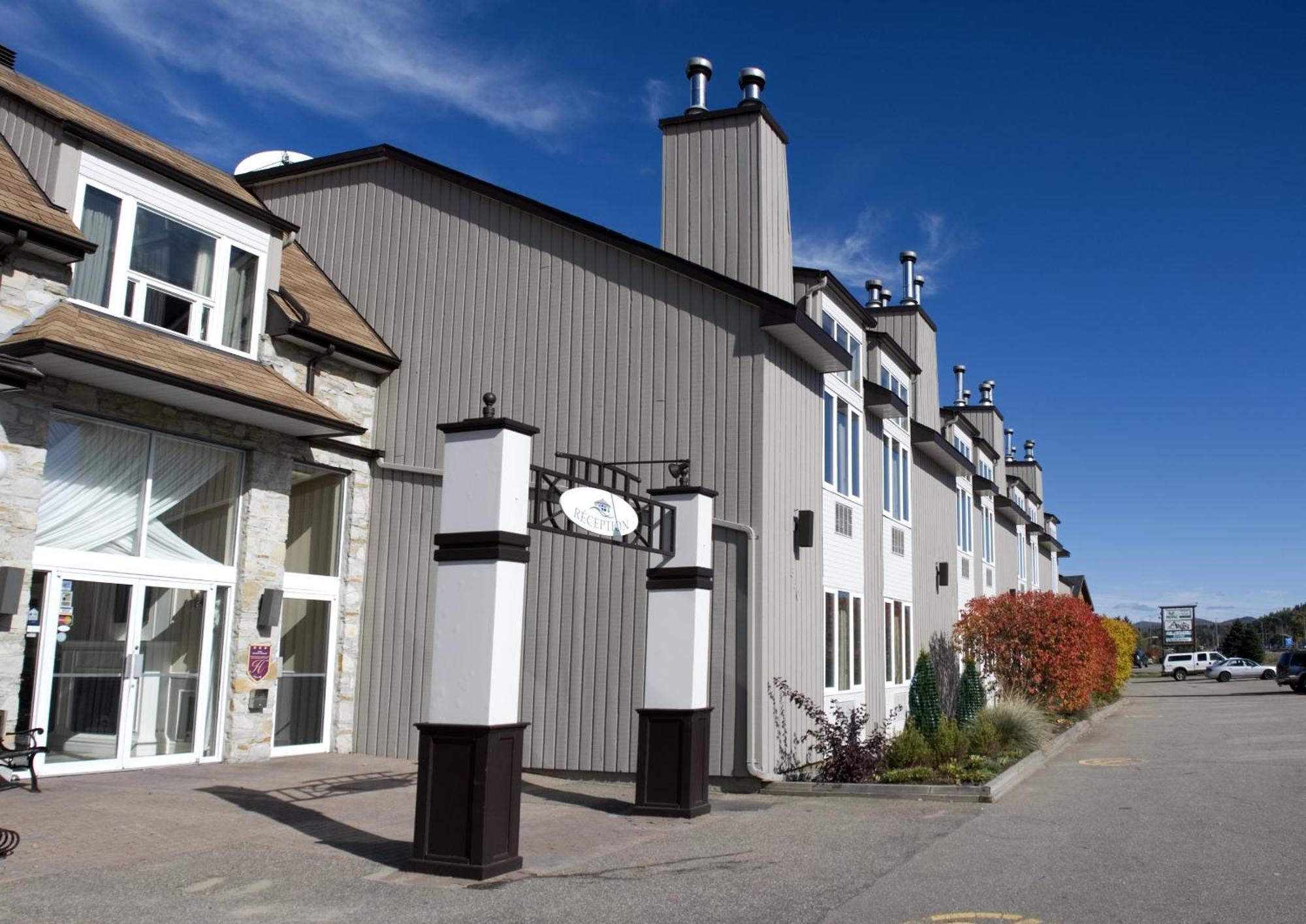 Hotel Vacances Tremblant Mont-Tremblant Exterior foto