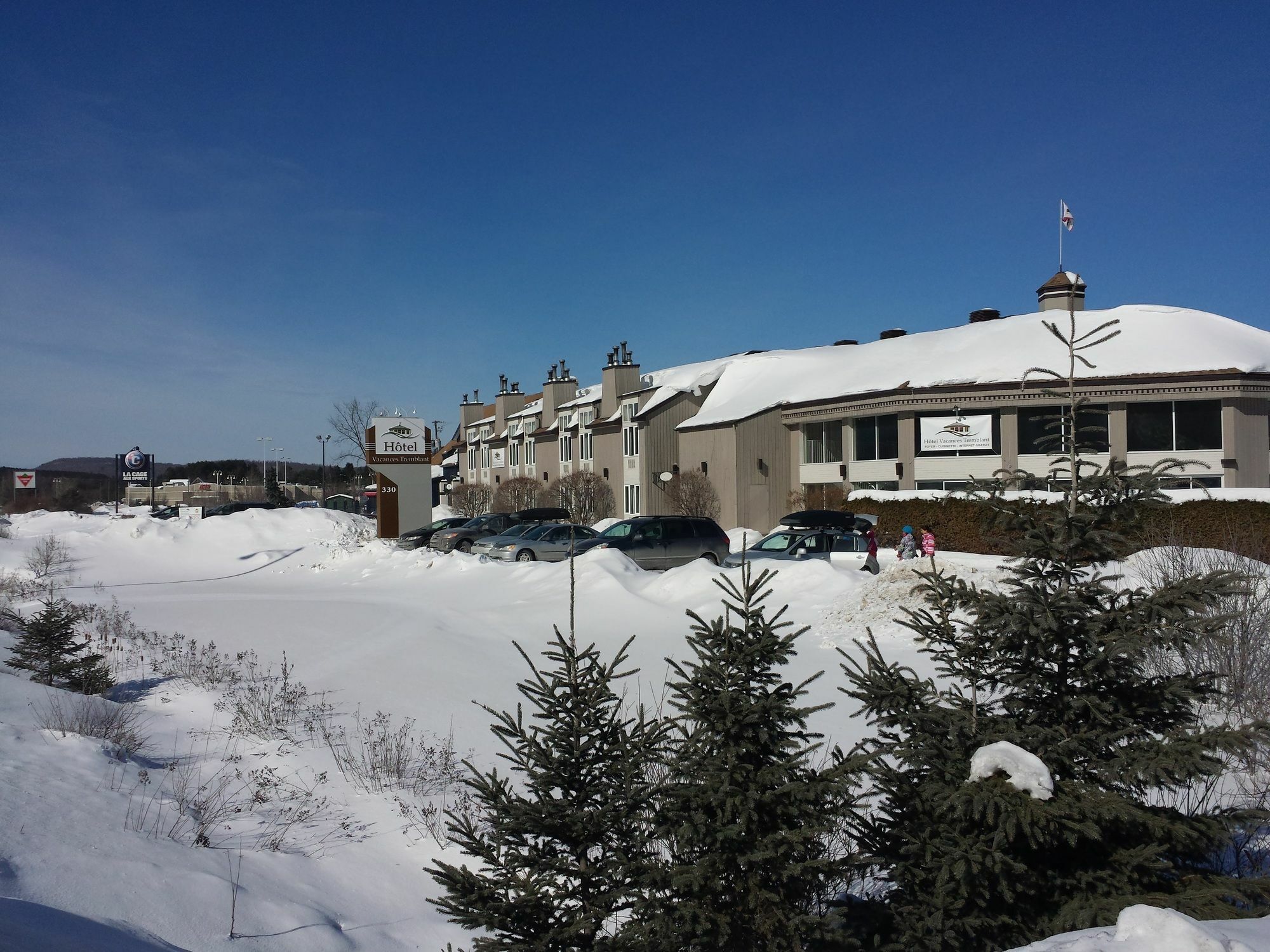 Hotel Vacances Tremblant Mont-Tremblant Exterior foto